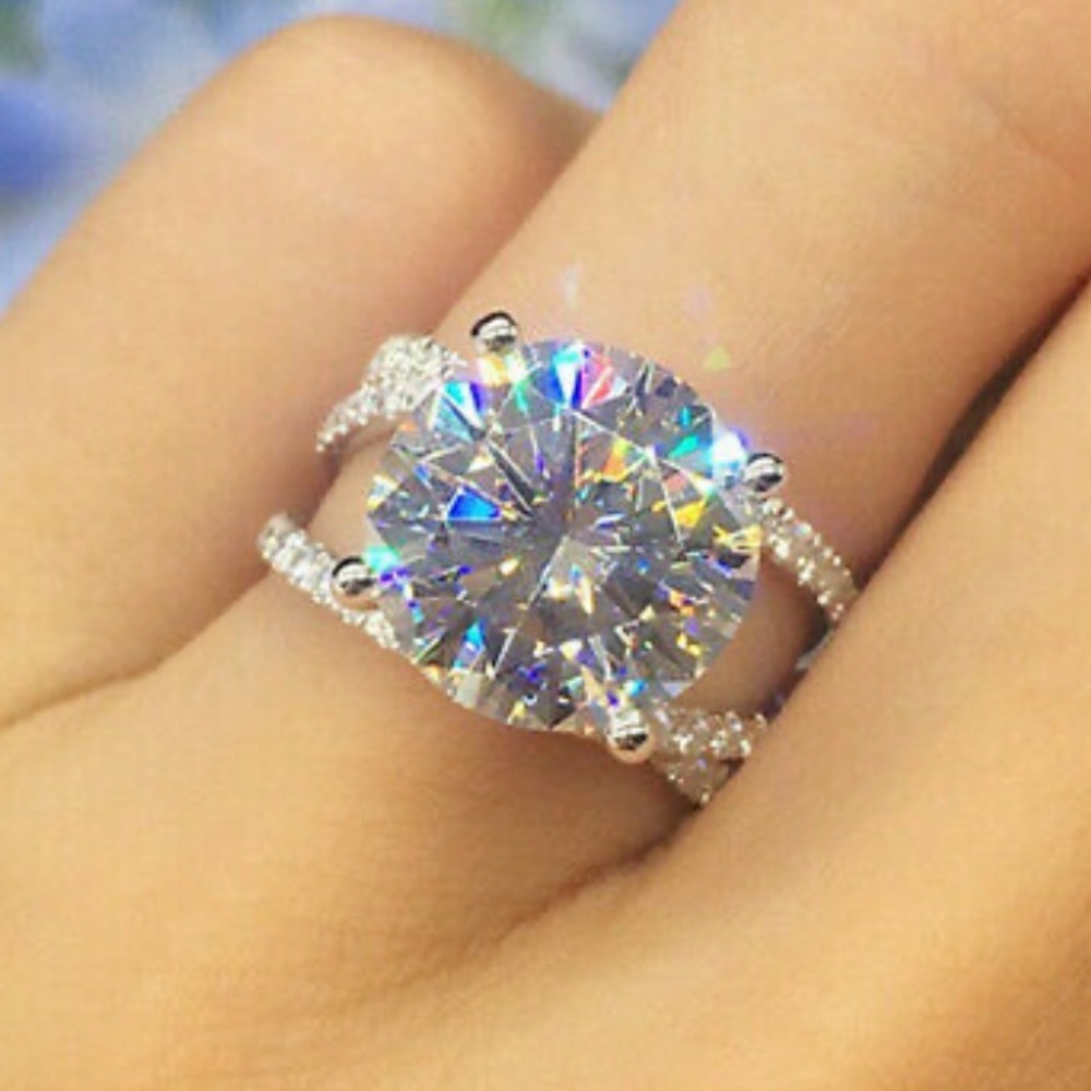 NWT LUXURY Round Shape 925 Sterling silver Ring